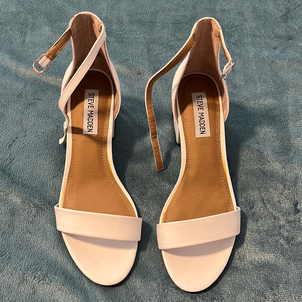 Steve Madden chunky heels- white- size 7M